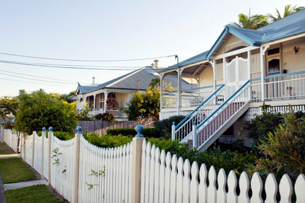 A house with a white picket fence

Description automatically generated with medium confidence